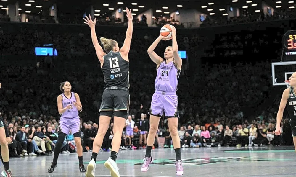 Cecilia Zandalasini Leads Valkyries Past Liberty 79-60