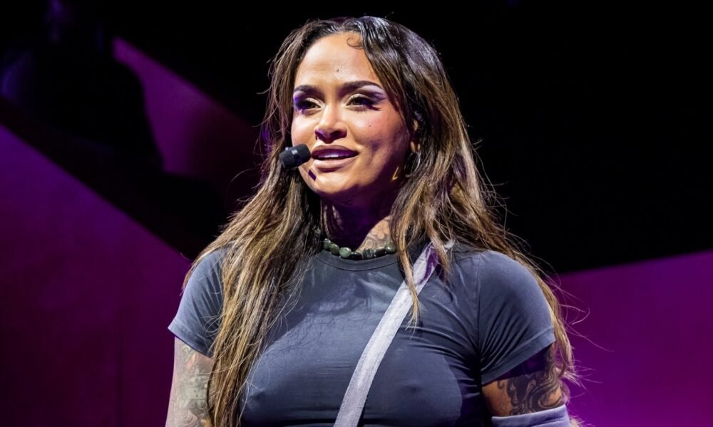 Kehlani Hospitalized, Cancels Two Tour Shows After Illness