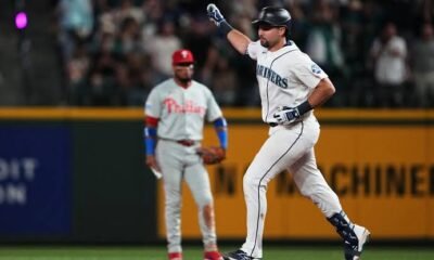 Cal Raleigh Hits 3 Home Runs as Mariners Beat Phillies 9-2
