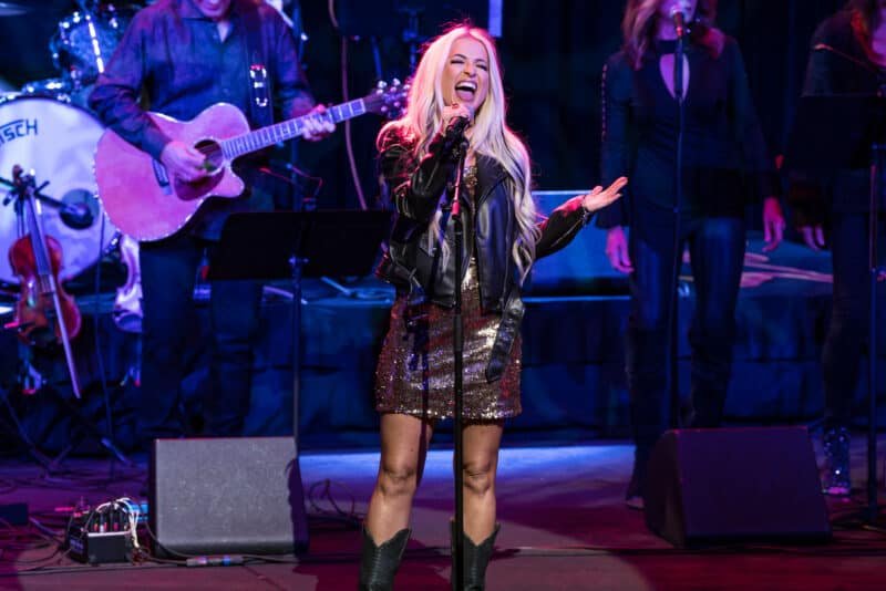 Gabby Mooney Says She Flatlined During Medical Emergency: ‘I Didn’t Want To Come Back’