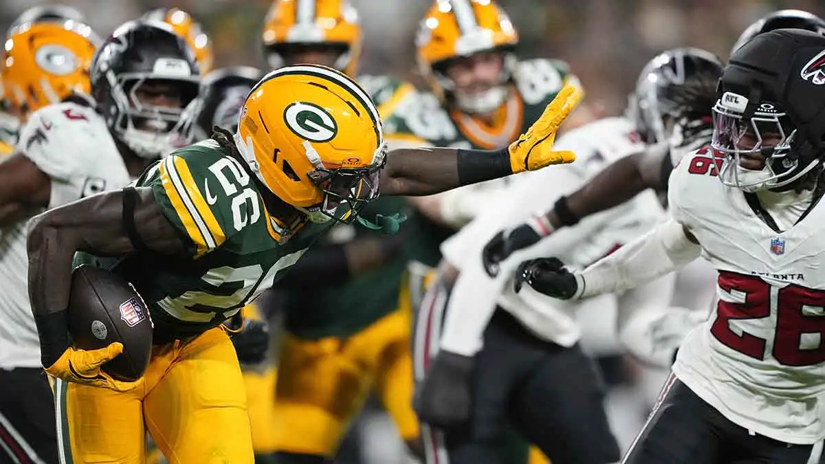 Packers Booed After Falcons Blowout: Green Bay Loses 35-14